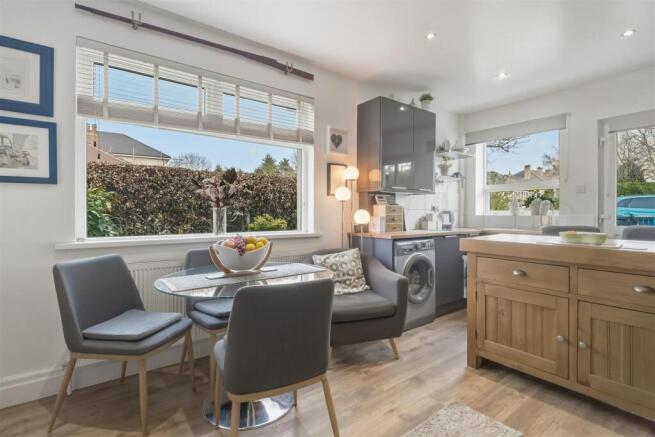 3 bed End of Terrace for sale Image 4