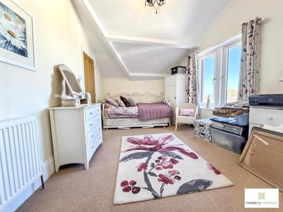 2 bed Apartment for sale Image 6
