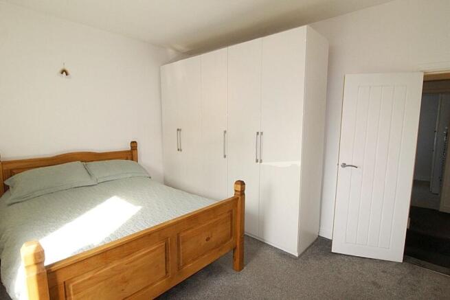 2 bed Terraced for sale Image 12