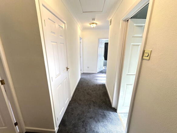3 bed Detached Bungalow for sale Image 4