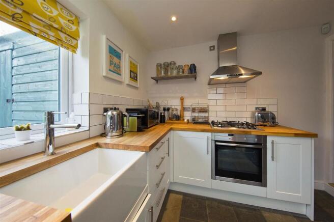 20 Meadow St 0340.jpg