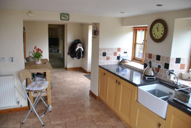 Photo 11