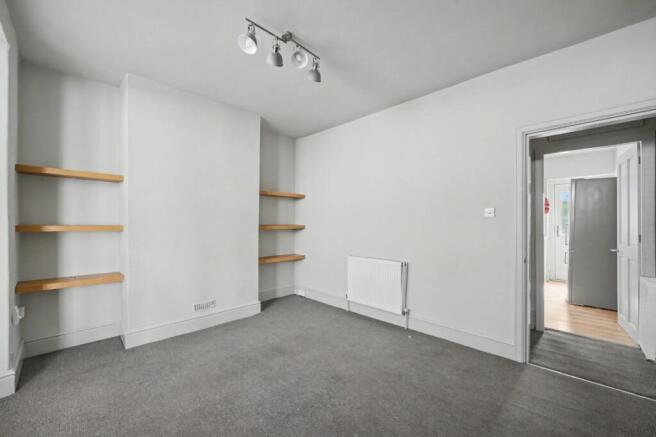 3 bed Terraced for sale Image 6