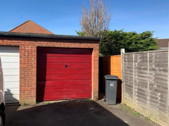 Garage.jpg