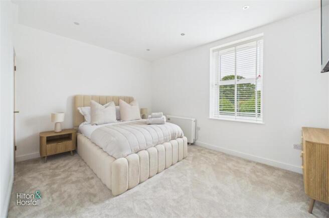 3 bed Terraced for sale Image 12