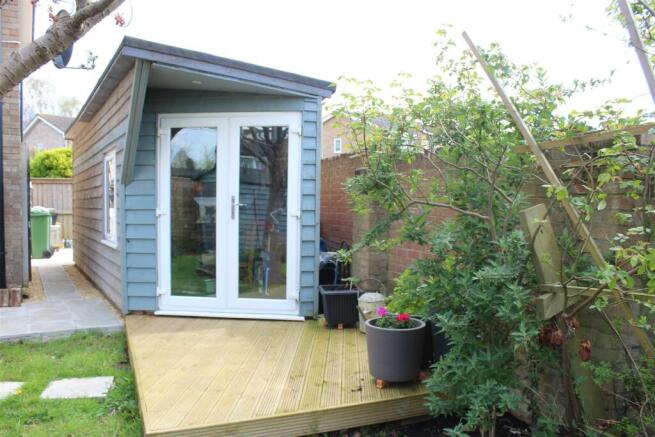 Garden office/study