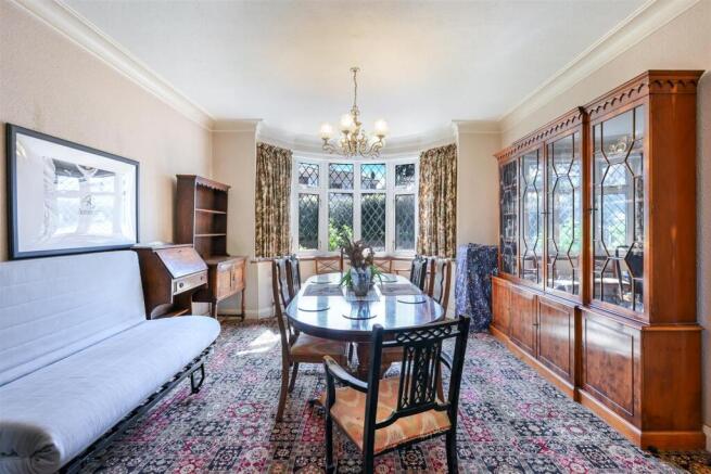 THE AVENUE, 72 (8).jpg