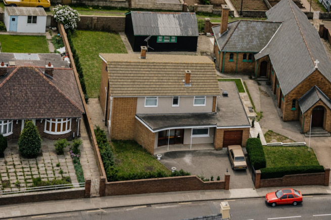 EXT (aerial)