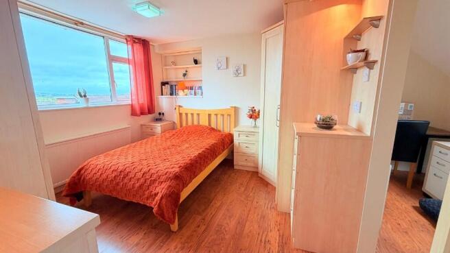 3 bed Semi-Detached Bungalow for sale Image 10