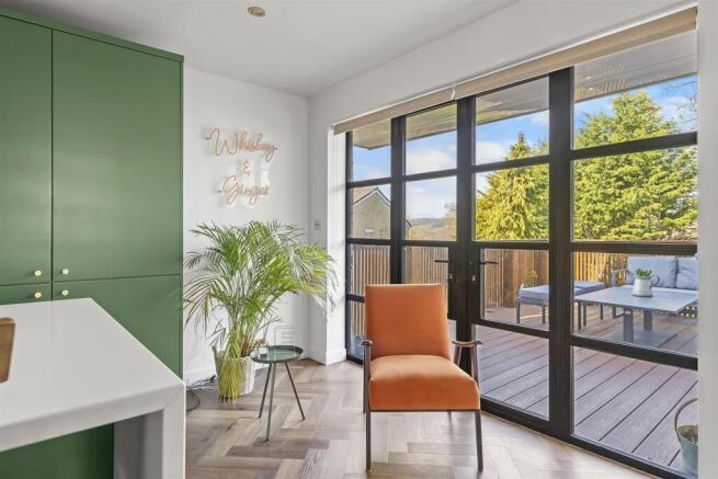 Living & Dining Kitchen