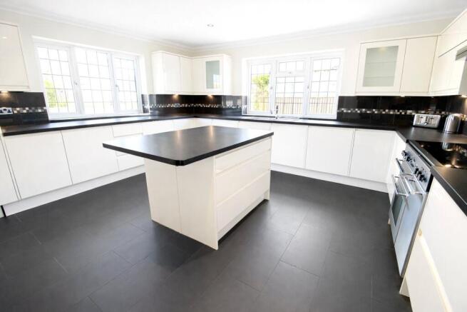 Lower Dicker, Hailsham, East Sussex, BN27 photo 4