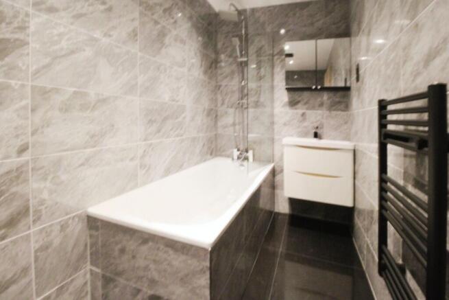 1 bed Apartment to rent Image 9