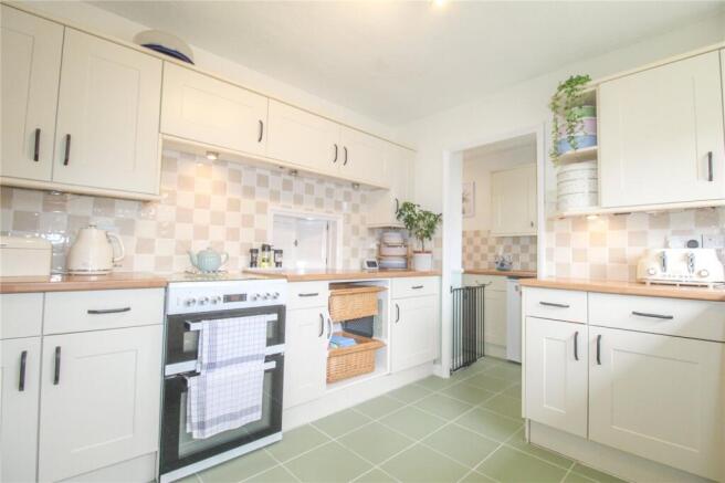 Beech Avenue, Melksham photo 4