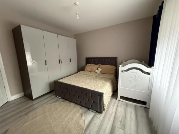 2 bed Semi-Detached for sale Image 10
