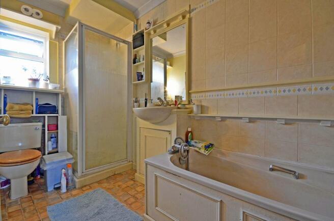 Bathroom (Family Bathroom)