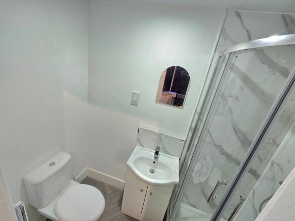 6 bed Terraced to rent Image 6