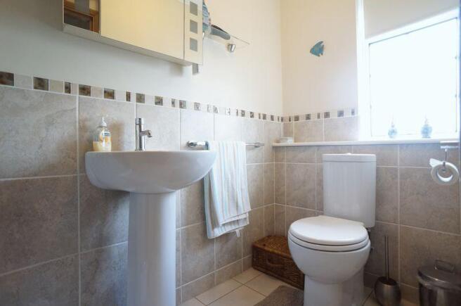 SHOWER ROOM (G...
