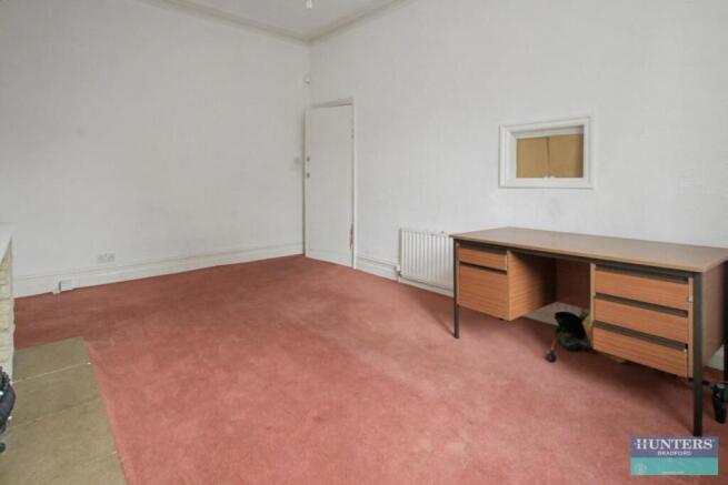 5 bed Terraced for sale Image 7