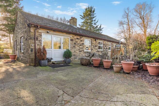 8677947-exterior17.jpg