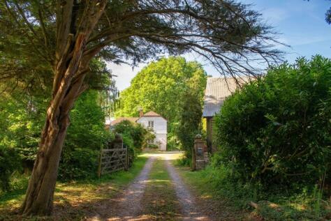 Arlington Road West, Hailsham, BN27