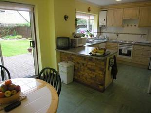 KITCHEN: