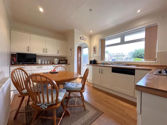 Modern Dining Kitchen 809