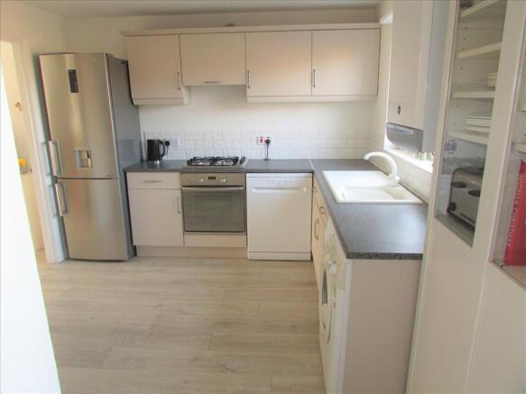 KITCHEN/BREAKFAST ROOM