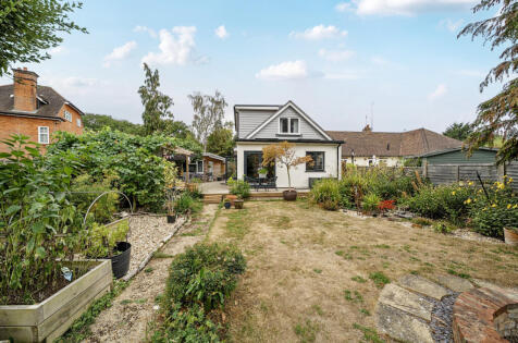 Rectory Road, Hook, Hampshire, RG27