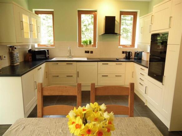 KITCHEN/DINER