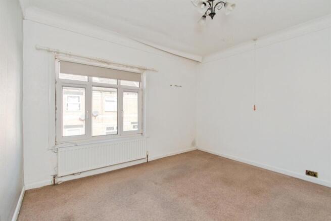2 bed Terraced for sale Image 10