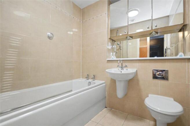 2 bed Apartment for sale Image 10