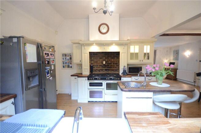Kitchen Alt