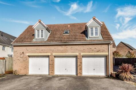Lapwing Close, Corby