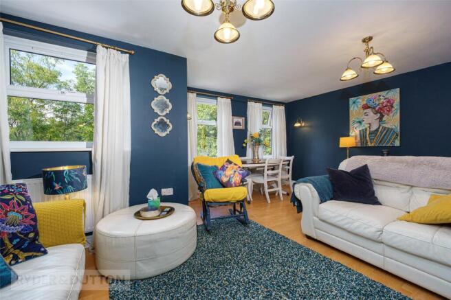 4 bed Semi-Detached for sale Image 8