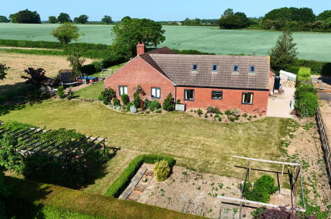 Sandy Lane, East Tuddenham, Nr Norwich