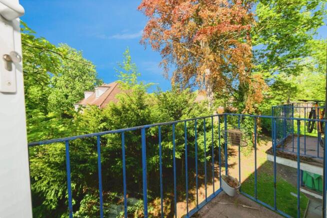 High Street South, Dunstable, Bedfordshire, LU6 photo 5