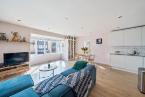 117, Linwood Close, London SE5 8UY