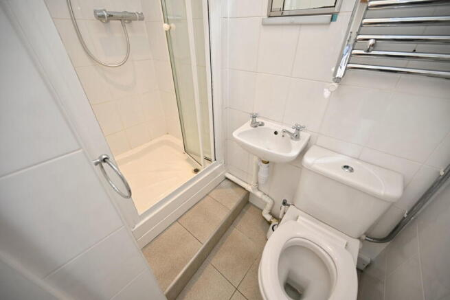 3 bed Semi-Detached for sale Image 8
