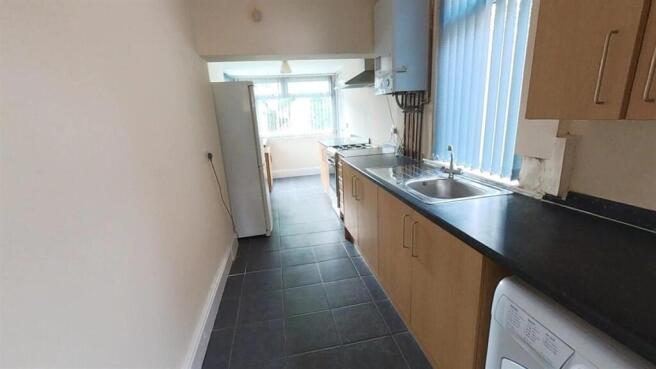 Bright kitchen with ample counter space...