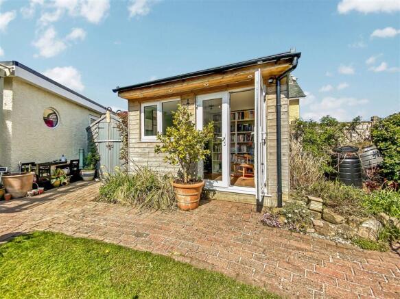 Fully insulated garden office