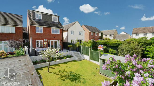 9-Halstead-Road-I...