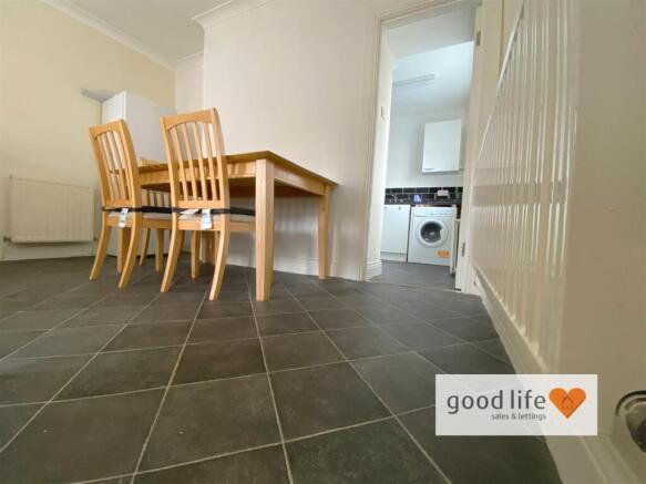 dining area 1.jpg