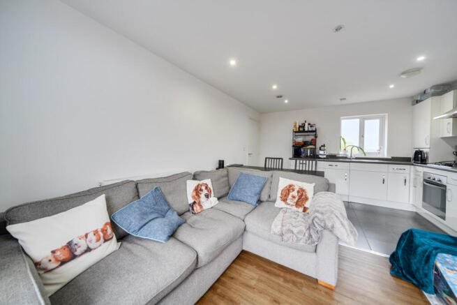 1437534-14-69cbf9...