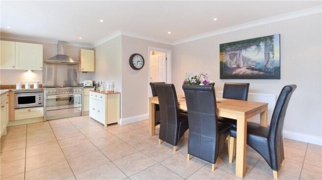 Kitchen & Dining 2