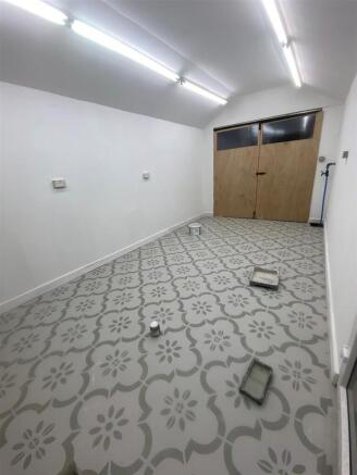 garage 3.jpg