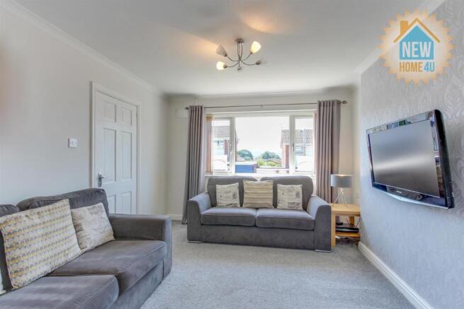 LOUNGE: