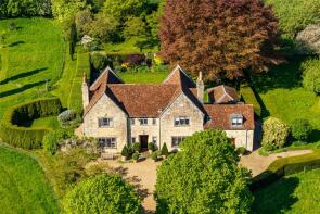 The Little Manor, Stratford Road, Cosgrove MK19 7JA