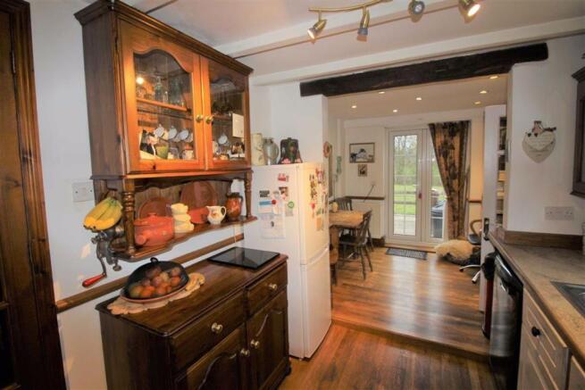 Breakfast Room: