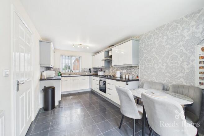3 bed Detached for sale Image 5