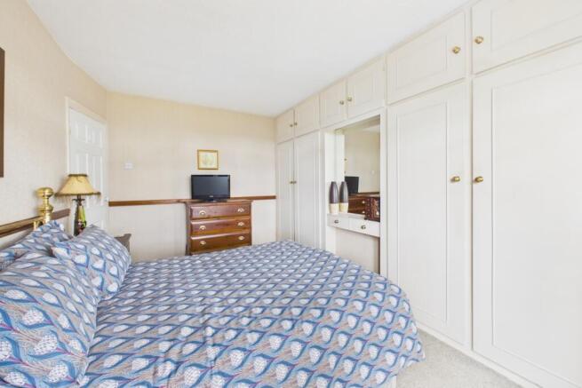 3 bed Semi-Detached for sale Image 9